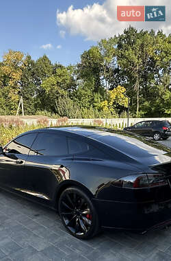 Ліфтбек Tesla Model S 2016 в 