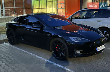 Ліфтбек Tesla Model S 2016 в 