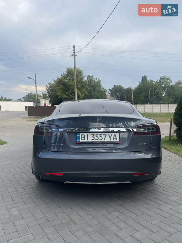 Лифтбек Tesla Model S 2013 в Кременчуге