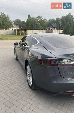 Ліфтбек Tesla Model S 2013 в 