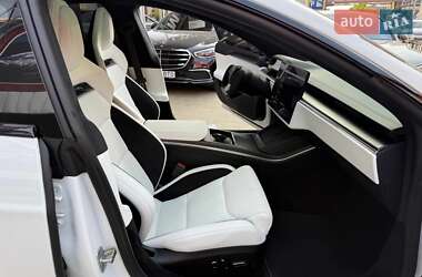 Лифтбек Tesla Model S 2024 в 