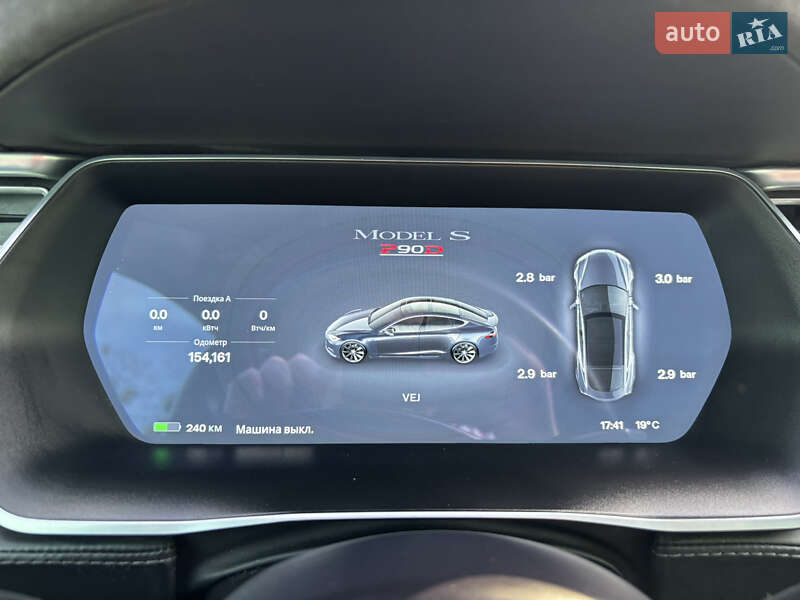 Ліфтбек Tesla Model S 2016 в Острозі
