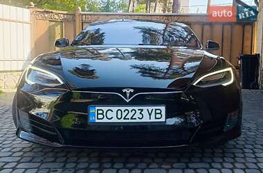 Ліфтбек Tesla Model S 2016 в 