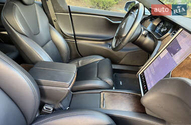 Лифтбек Tesla Model S 2019 в 