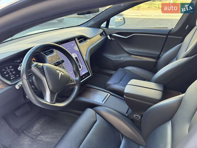 Лифтбек Tesla Model S 2019 в Одессе