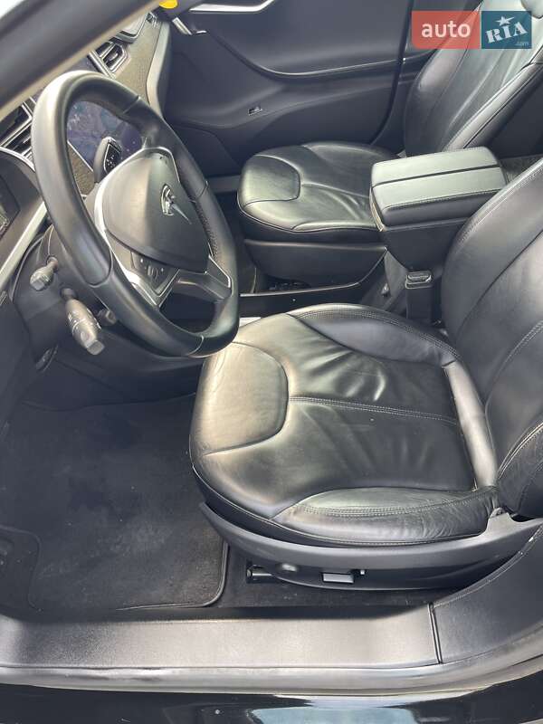 Лифтбек Tesla Model S 2013 в Мукачево