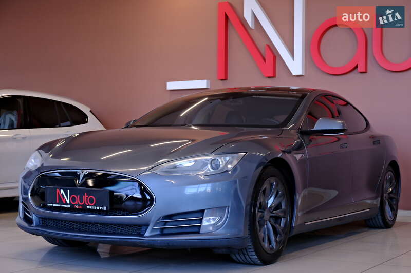 Лифтбек Tesla Model S 2013 в Одессе фото 5 Лифтбек Tesla Model S 2013 в Одессе