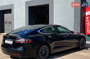 Ліфтбек Tesla Model S 2020 в 