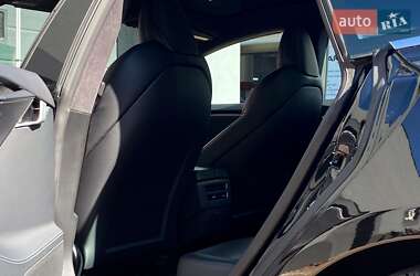 Ліфтбек Tesla Model S 2020 в 