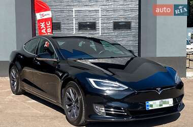 Ліфтбек Tesla Model S 2020 в 