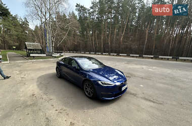 Лифтбек Tesla Model S 2022 в 