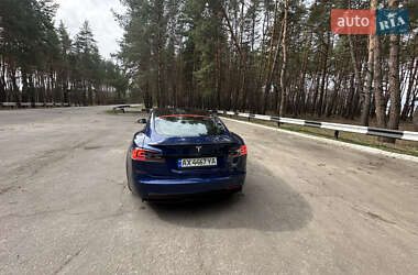Лифтбек Tesla Model S 2022 в 