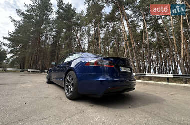 Лифтбек Tesla Model S 2022 в 