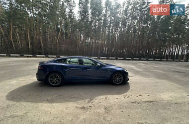Лифтбек Tesla Model S 2022 в 