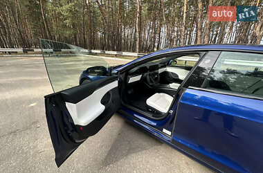 Лифтбек Tesla Model S 2022 в 