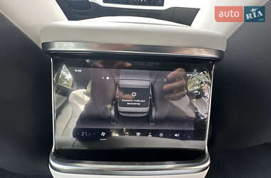 Лифтбек Tesla Model S 2022 в 