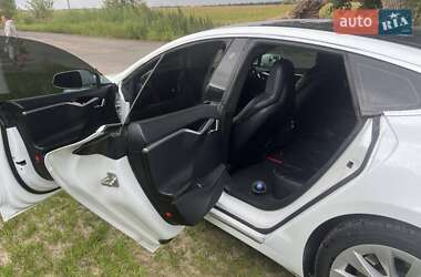 Ліфтбек Tesla Model S 2016 в 