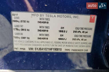 Ліфтбек Tesla Model S 2017 в 