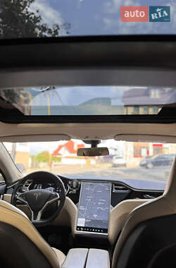 Ліфтбек Tesla Model S 2014 в 