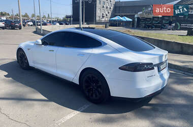Ліфтбек Tesla Model S 2016 в 