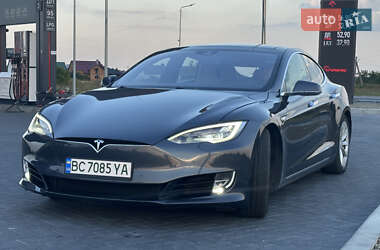 Лифтбек Tesla Model S 2016 в 