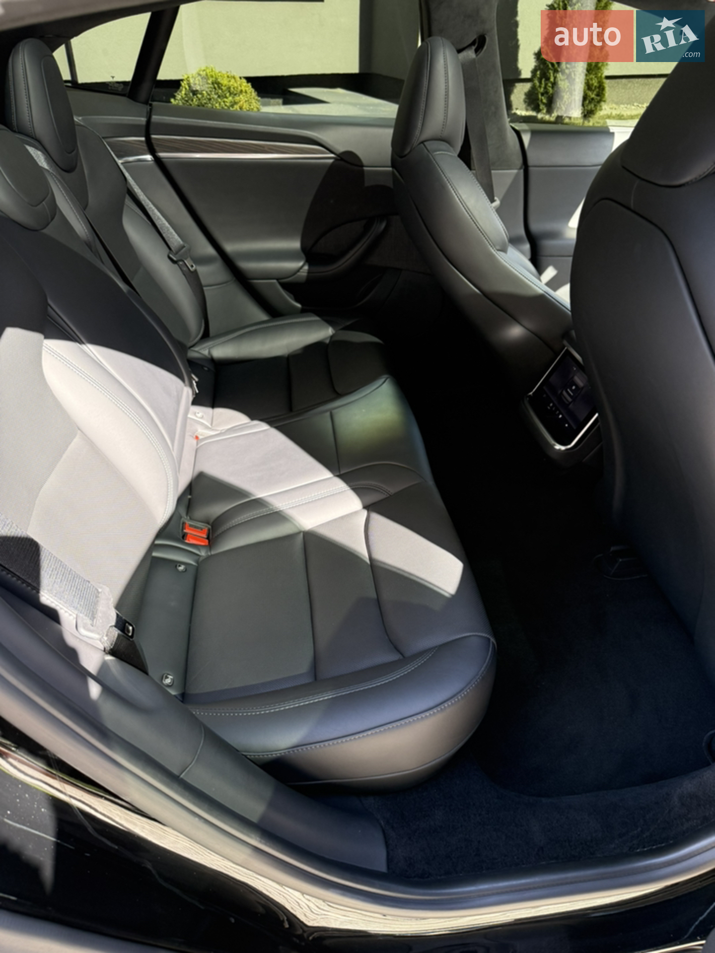 2021 Tesla Model S - мініатюра 27