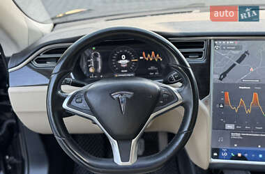 Лифтбек Tesla Model S 2014 в 