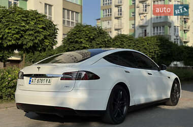 Ліфтбек Tesla Model S 2014 в 