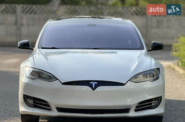 Ліфтбек Tesla Model S 2014 в 
