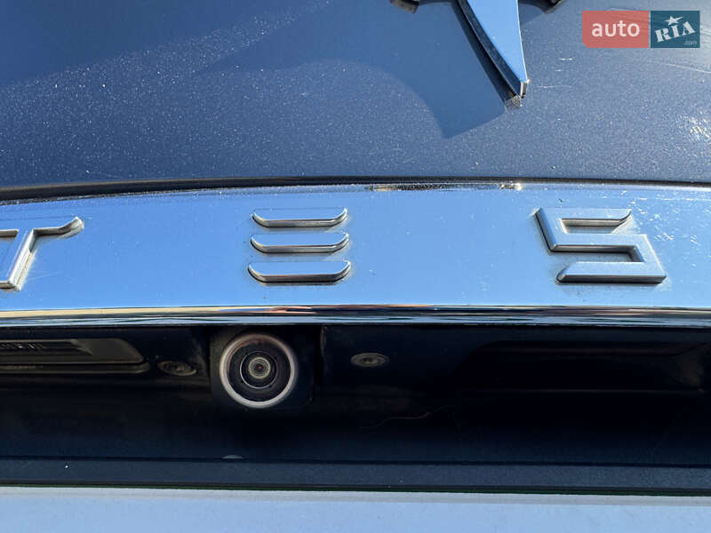 Лифтбек Tesla Model S 2017 в Одессе