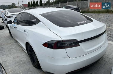Ліфтбек Tesla Model S 2016 в 
