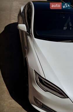 Ліфтбек Tesla Model S 2020 в Одесі