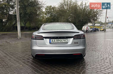 Лифтбек Tesla Model S 2024 в 