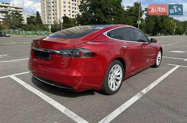 Лифтбек Tesla Model S 2017 в 