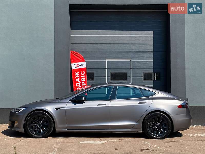 Ліфтбек Tesla Model S 2019 в Києві