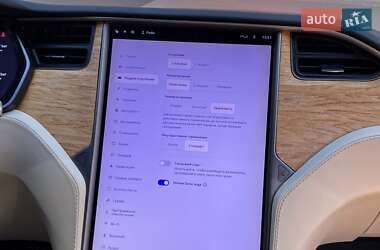 Ліфтбек Tesla Model S 2019 в 