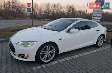 Ліфтбек Tesla Model S 2013 в 