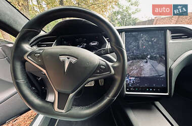 Ліфтбек Tesla Model S 2020 в 