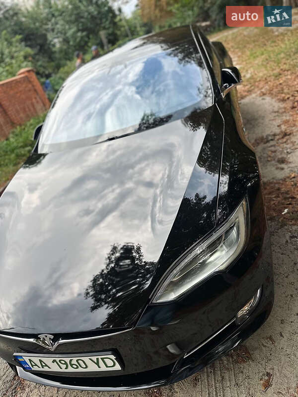 Ліфтбек Tesla Model S 2020 в Києві