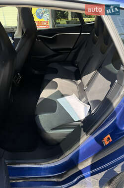 Ліфтбек Tesla Model S 2016 в 