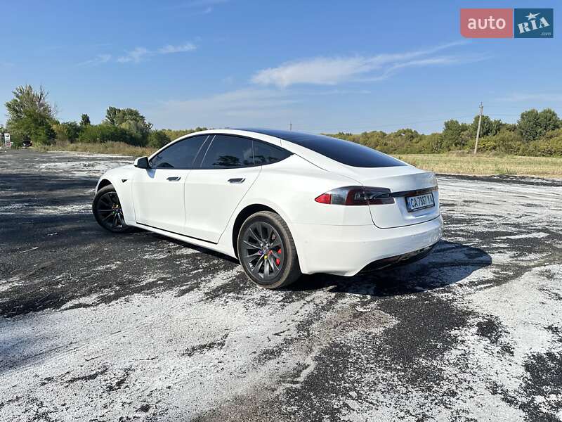 Лифтбек Tesla Model S 2016 в Черкассах фото 6 Лифтбек Tesla Model S 2016 в Черкассах