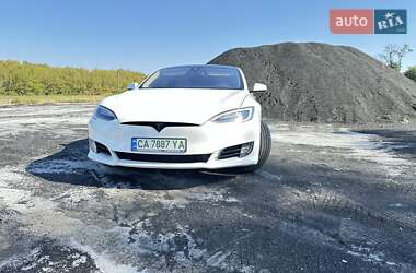 Лифтбек Tesla Model S 2016 в Черкассах