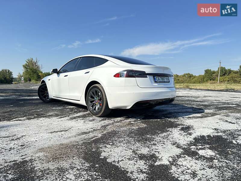 Лифтбек Tesla Model S 2016 в Черкассах фото 10 Лифтбек Tesla Model S 2016 в Черкассах