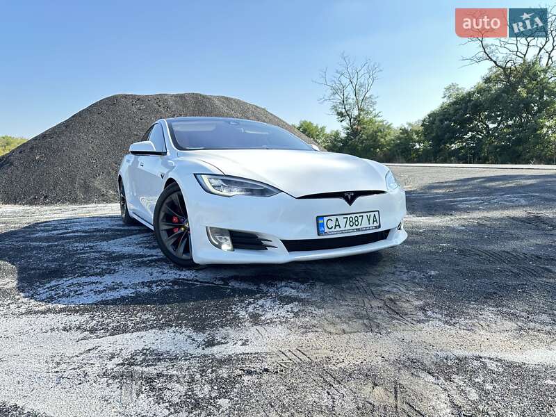 Лифтбек Tesla Model S 2016 в Черкассах фото 15 Лифтбек Tesla Model S 2016 в Черкассах