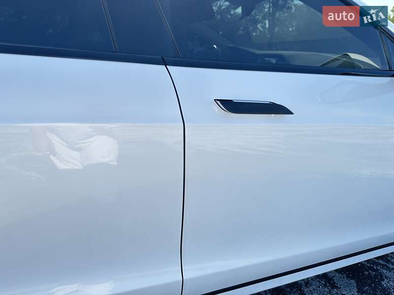 Лифтбек Tesla Model S 2016 в Черкассах фото 21 Лифтбек Tesla Model S 2016 в Черкассах
