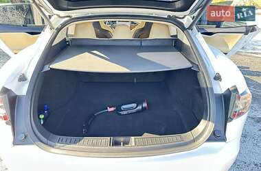 Лифтбек Tesla Model S 2016 в Черкассах