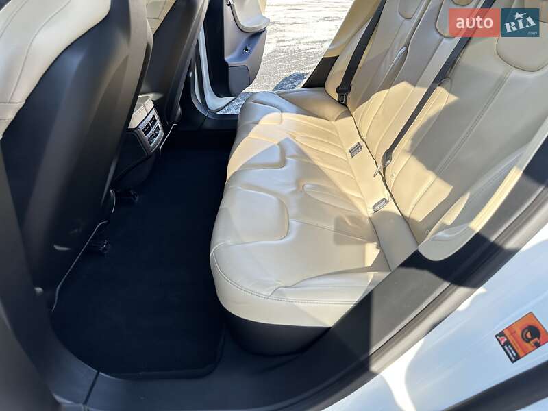 Лифтбек Tesla Model S 2016 в Черкассах фото 30 Лифтбек Tesla Model S 2016 в Черкассах