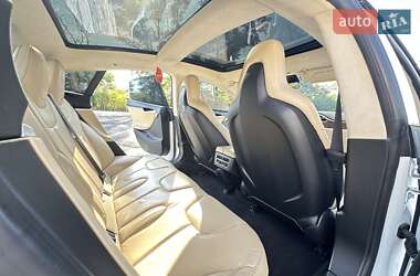 Лифтбек Tesla Model S 2016 в Черкассах