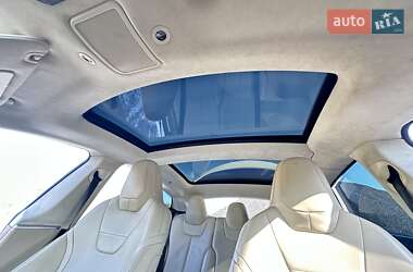 Лифтбек Tesla Model S 2016 в Черкассах