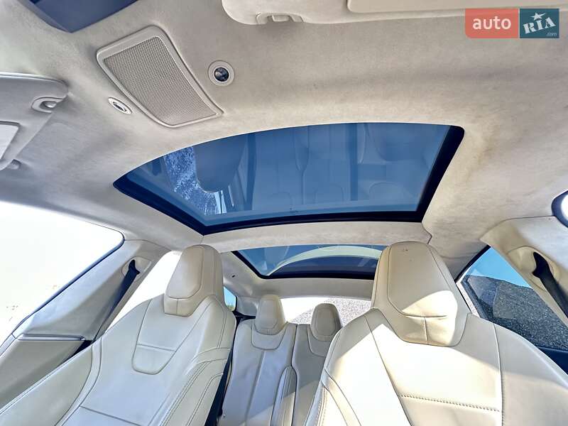 Лифтбек Tesla Model S 2016 в Черкассах фото 43 Лифтбек Tesla Model S 2016 в Черкассах